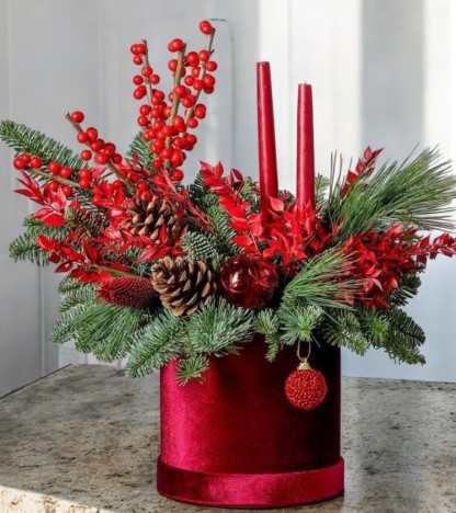 Red Velvet Luxe Yılbaşı Aranjmanı