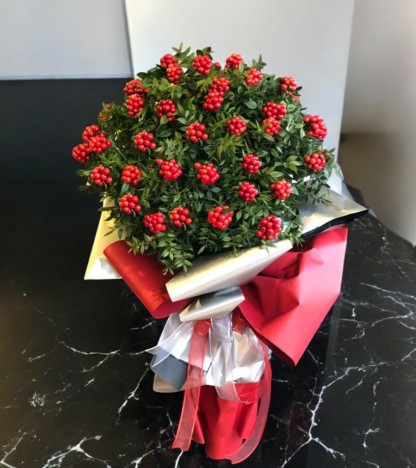 Premium Kokina Buketi – Kışın Kırmızı Işıltısı