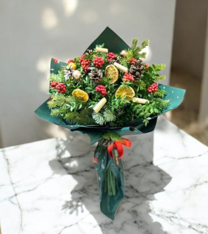 Kokina & Kozalak Kış Masalı Buketi – Forest Elegance