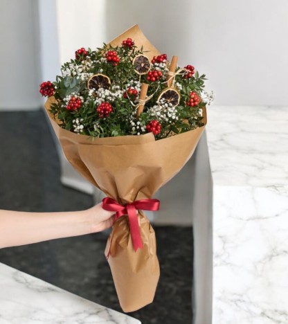 Kokina & Tarçın Kış Buketi – Rustic Winter Charm